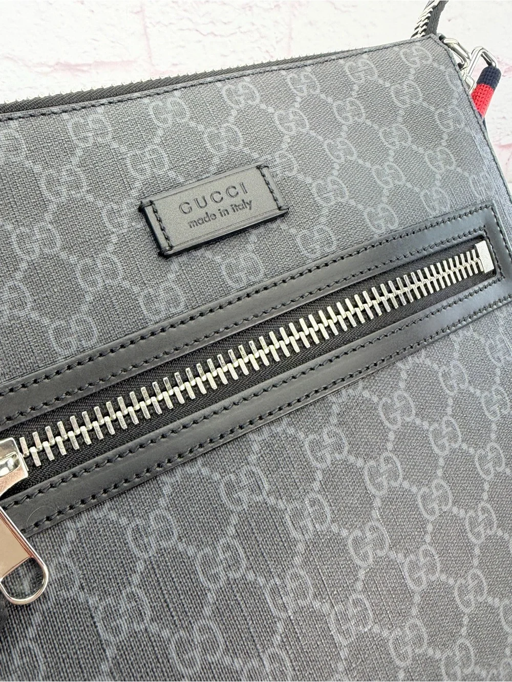 Authentic GUCCI Black GG Supreme Coated Canvas Flat Messenger Bag